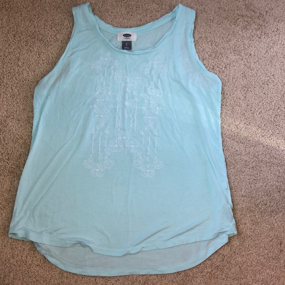 Flowy tank